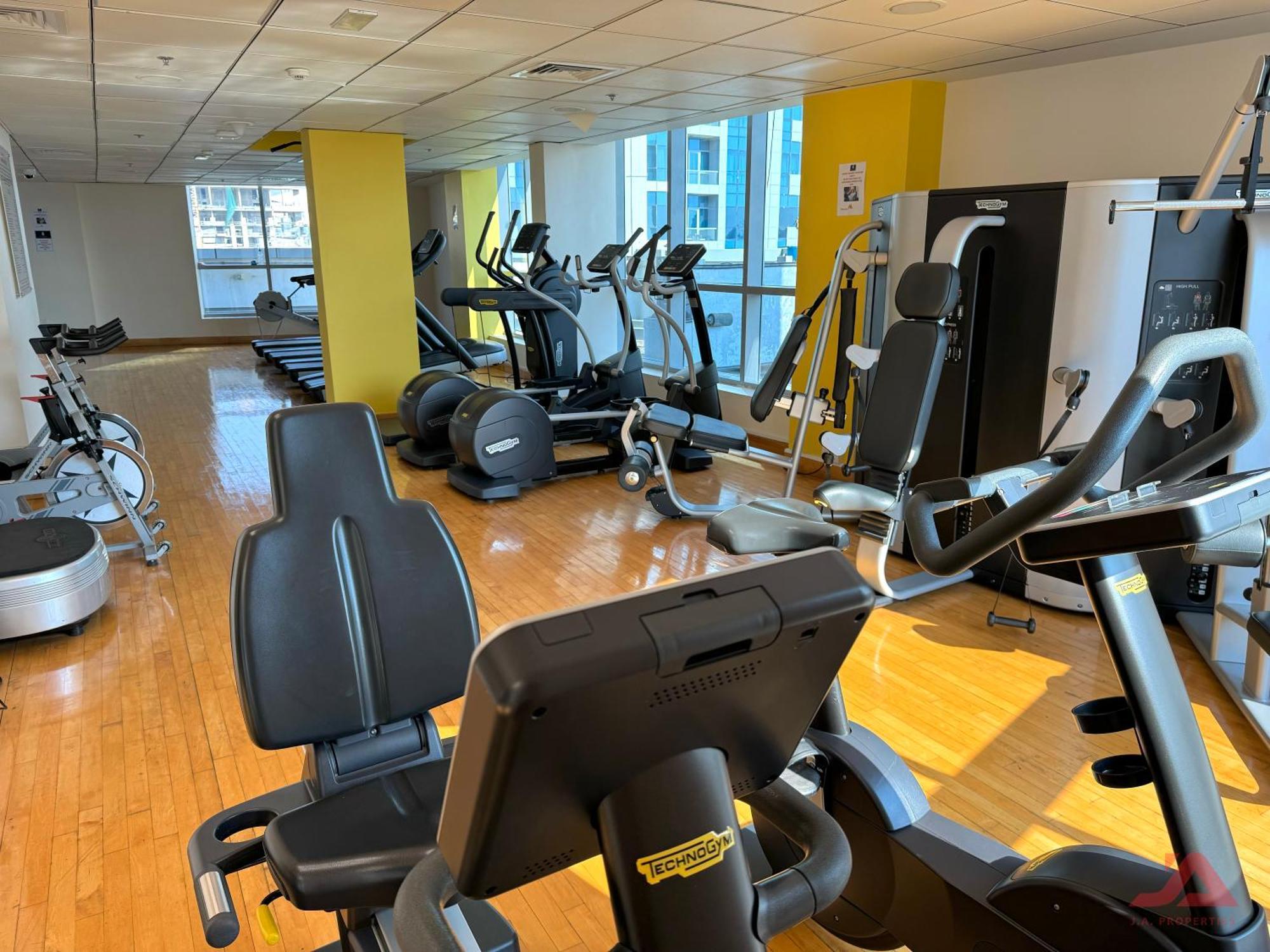 Cozy Marina & Sea View Apt In Bay Central Tower Dubai Marina With Modern Gym & Pool, Steps To Beach & Metro Exterior photo