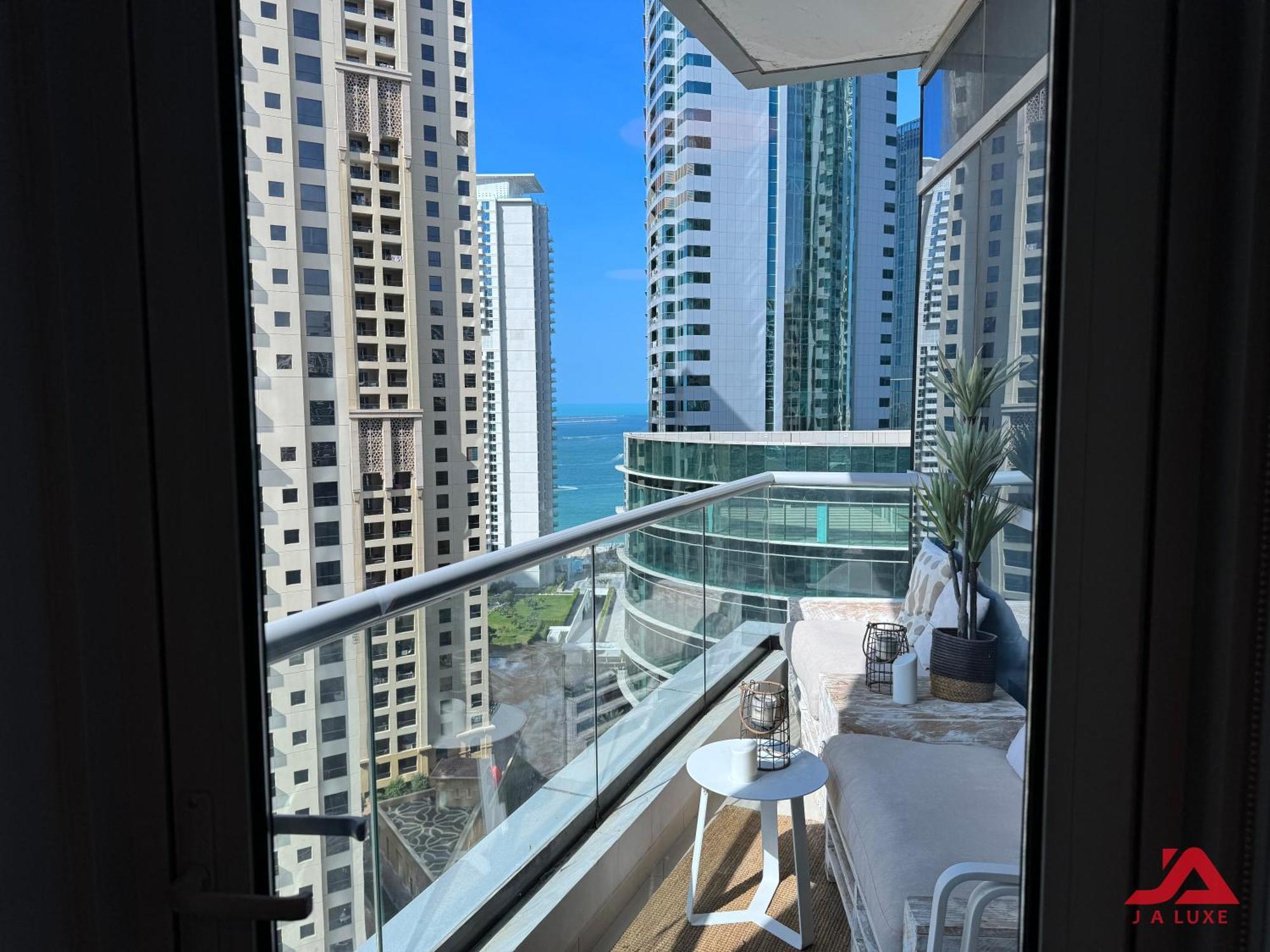Cozy Marina & Sea View Apt In Bay Central Tower Dubai Marina With Modern Gym & Pool, Steps To Beach & Metro Exterior photo