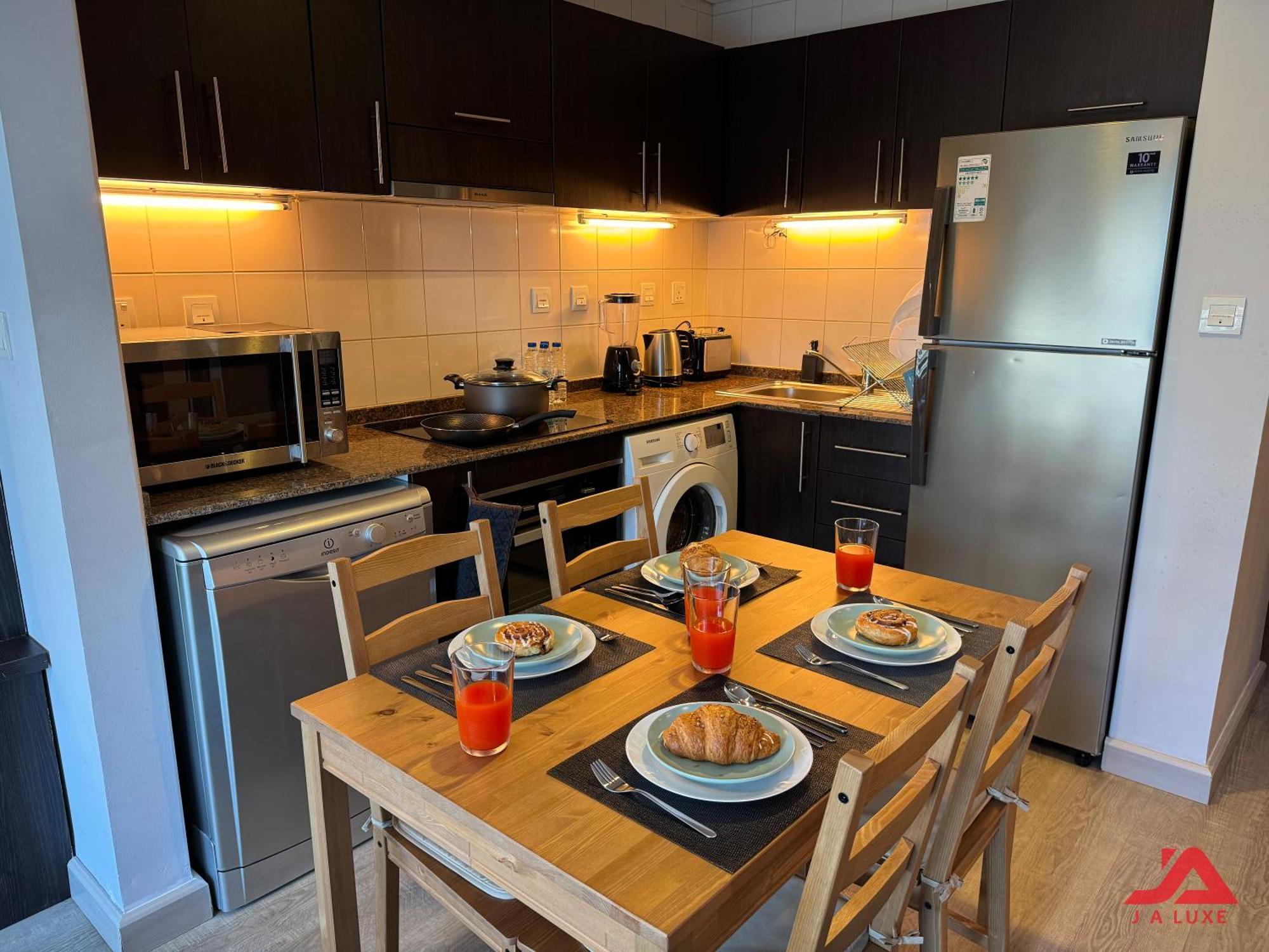 Cozy Marina & Sea View Apt In Bay Central Tower Dubai Marina With Modern Gym & Pool, Steps To Beach & Metro Exterior photo