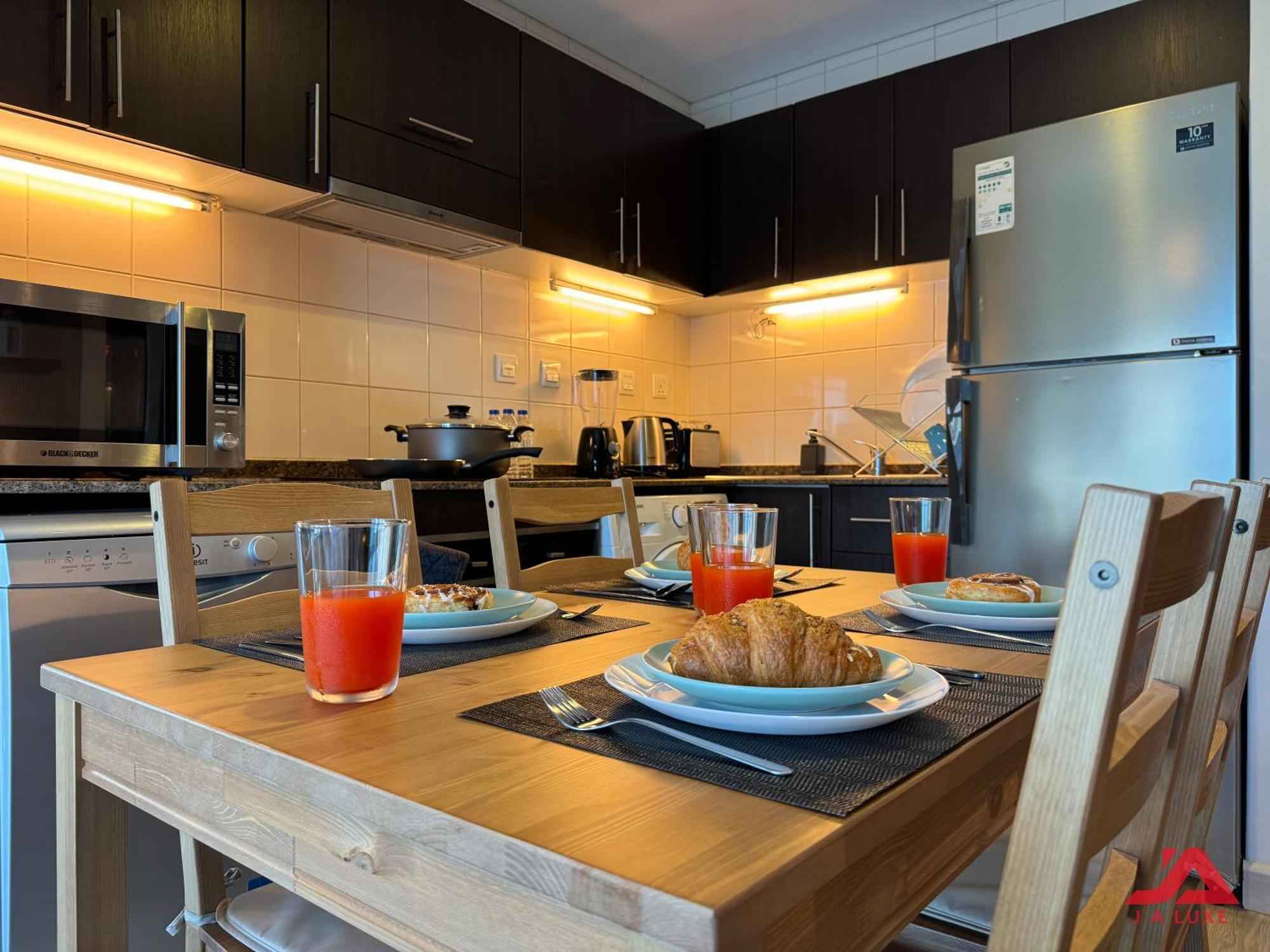 Cozy Marina & Sea View Apt In Bay Central Tower Dubai Marina With Modern Gym & Pool, Steps To Beach & Metro Exterior photo