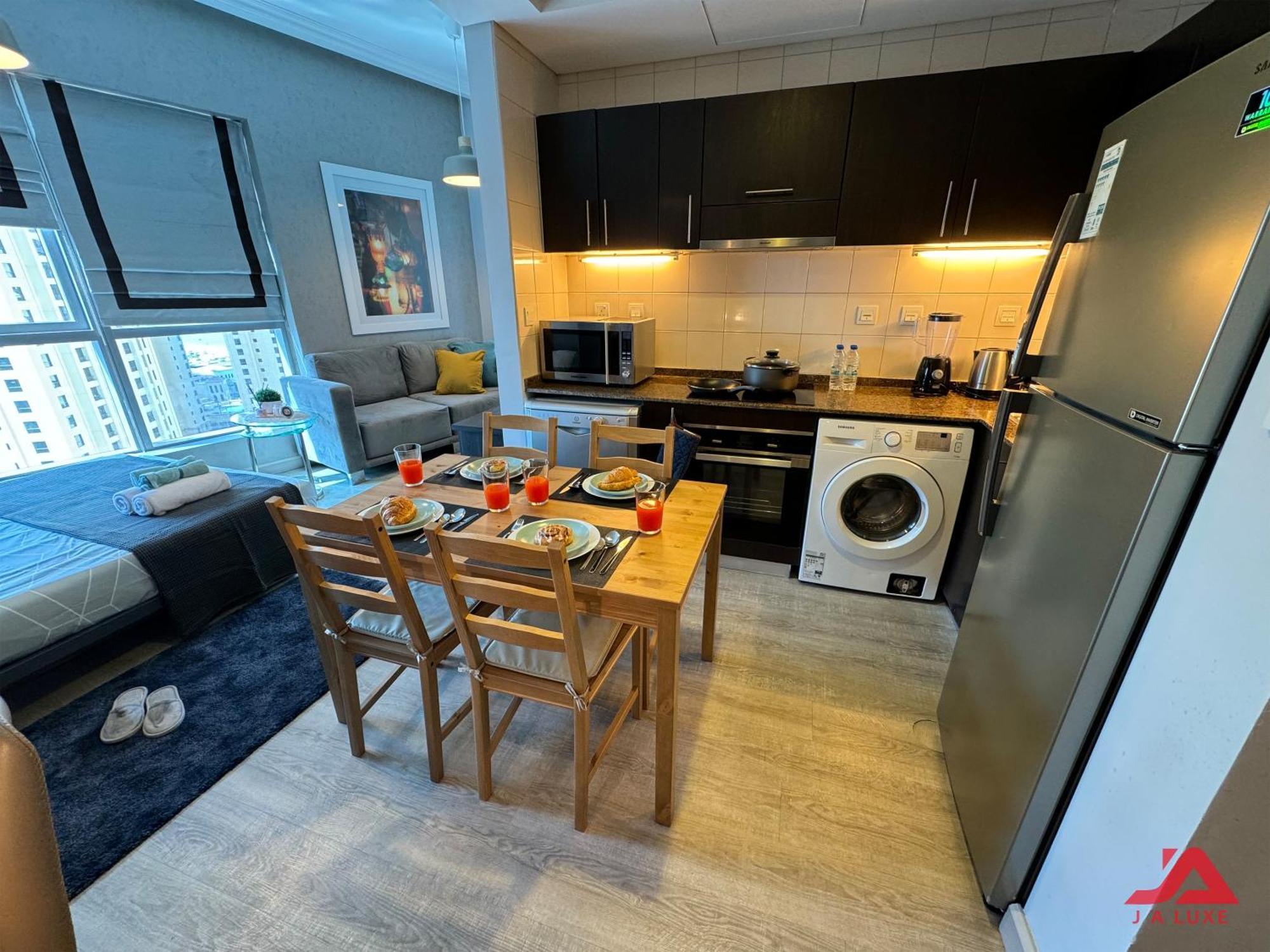 Cozy Marina & Sea View Apt In Bay Central Tower Dubai Marina With Modern Gym & Pool, Steps To Beach & Metro Exterior photo